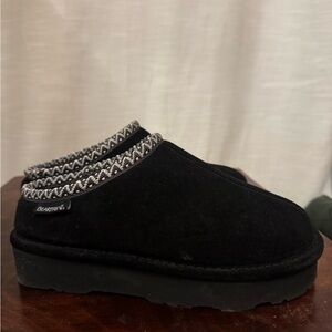 BearPaw Black Textured Sole Shoes